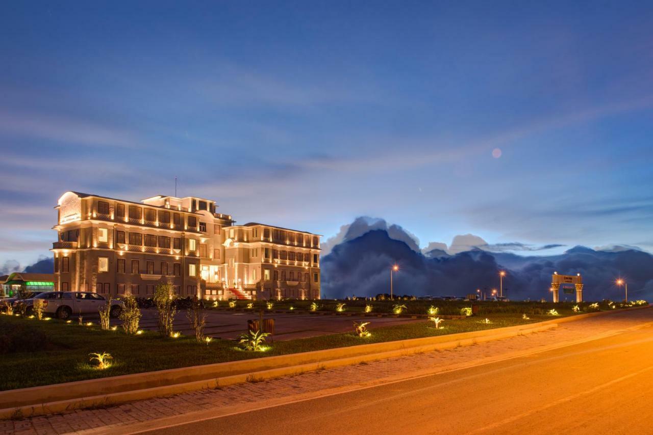 Le Bokor Palace Кампот Екстериор снимка